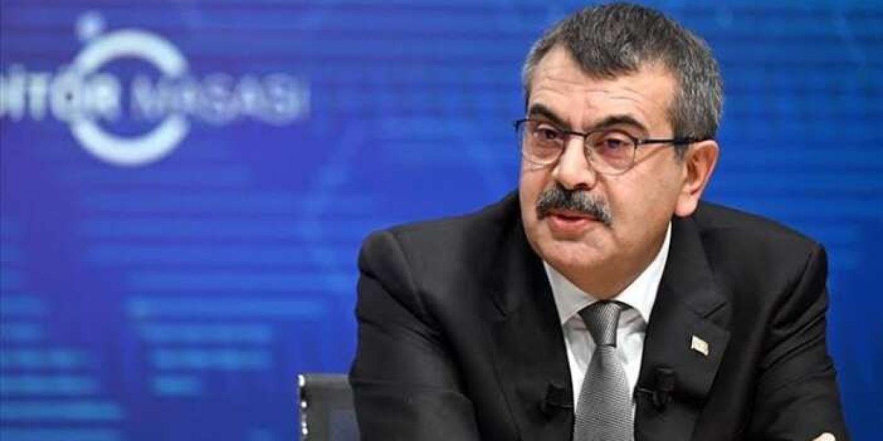 Bakan Tekin'den Öğretmen Önlüğü Açıklaması! Önlük Zorunlu mu?