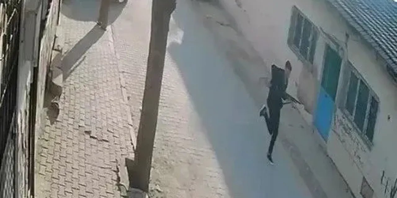 Manisa'da lise önünde silahlı saldırı: 8 kişi yaralandı, saldırgan yakalandı