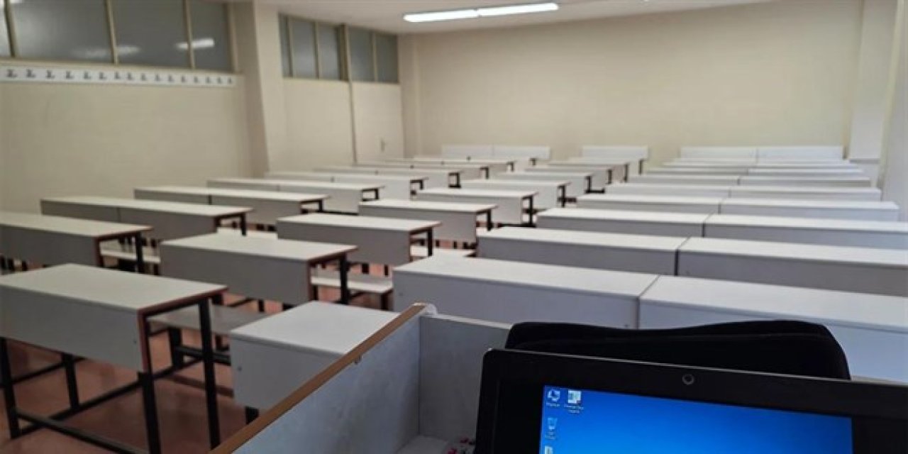 KTÜ’de Sabah 08.00 Şaşkınlığı: Profesör Sınıfa Girdi, Tek Öğrenci Bile Yoktu