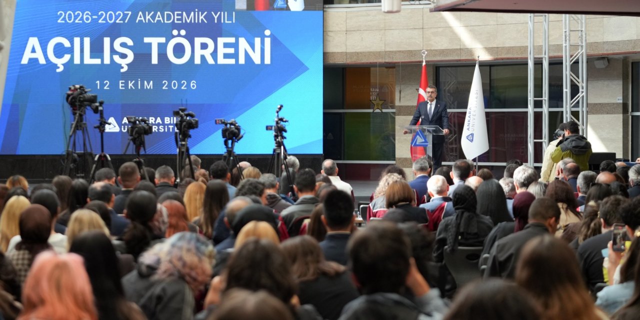 Bakan Tekin: Okullar Artık Bilgi Veren Yer Olmaktan Çıkıyor