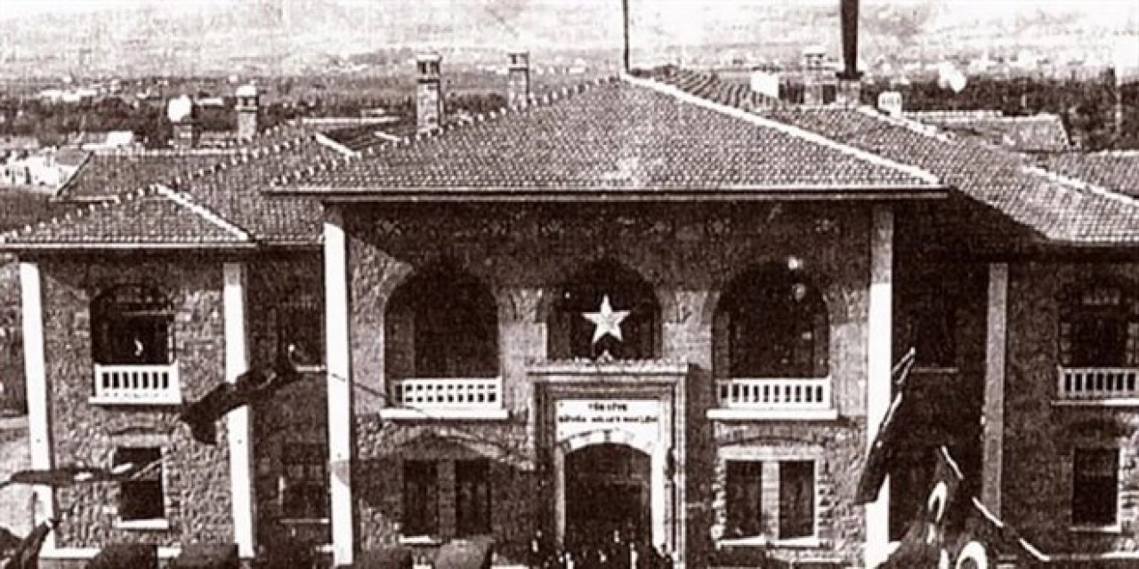 Cumhuriyet Nasıl İlan Edildi? 28 Ekim Gecesinden 29 Ekim’e