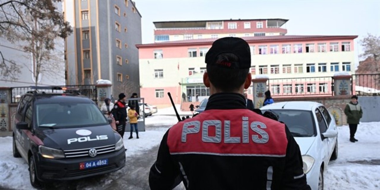 Okullara Güvenlik Personeli Alımında Yeni Model: Bakan Tekin Son Durumu Açıkladı