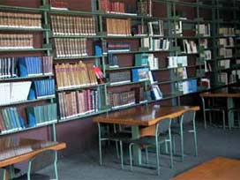 Öğrenciler mektuplarıyla kütüphane kurdular