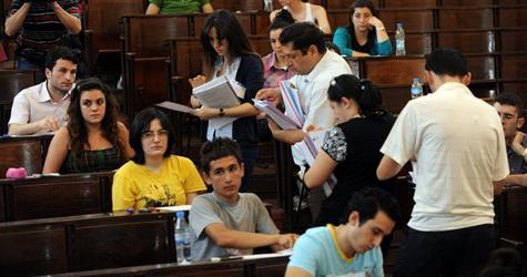Üniversitelere kayıtlar yarın başlıyor