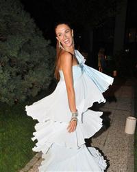 "First Lady'nin mayo giymesi çok doğal"