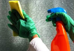 Temizlik Maddelerinden Uzak Durun!