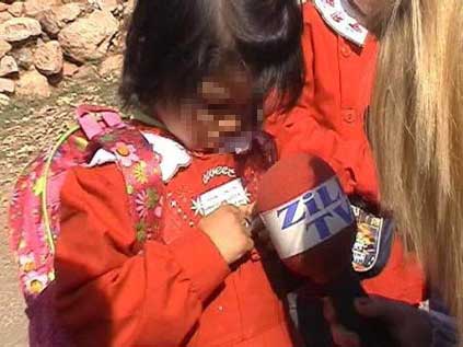 Öğrenciye koli bandıyla ihtiyaç listesi notu' yapıştırdı