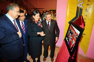 Bey Balta'dan "Cumhuriyet Eğitim Gezileri" sergisi