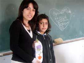 Öğretmeni için en anlamlı hediye