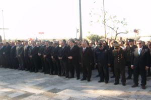 Öğretmenler Günü'nde başörtüsü skandalı