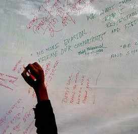 Öğrencilerden AKP'ye uyarı