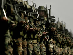 Okullardan darbelerin izi siliniyor