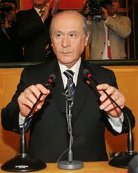 Bahçeli'den Anayasa önerileri