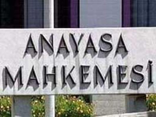 Geçici işçilere kadro veren yasanın Anayasa'ya aykırı olmadığına dair karar