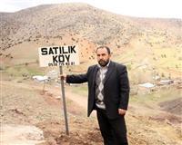 Valiliğe kızdı köyü satılığa çıkardı