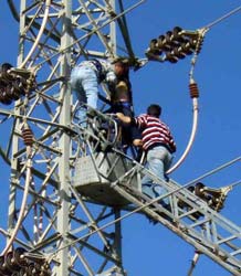 Arkadaşlarının gözü önünde çırpına çırpına can verdi
