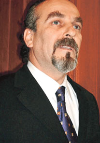 İnşaat işçiliğinden rektörlüğe