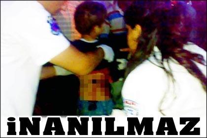 Küçük çocuk arkadaşına rambo bıçağıyla işkence yaptı