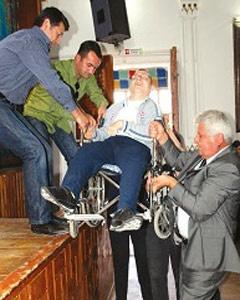 Her yıl aynı engel