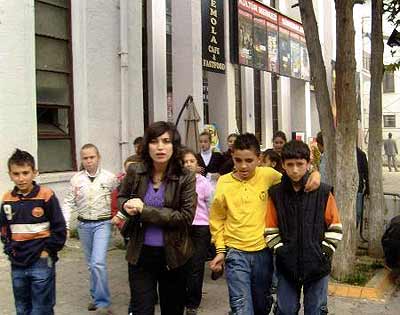 Öğrencileri izinsiz sinemaya götüren öğretmene soruşturma