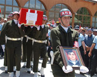 Şehitlerimizi uğurluyoruz