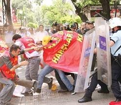 Harç eyleminde biber gazlı engel