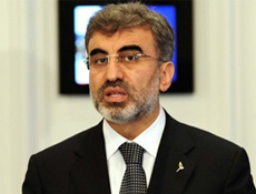 Bakan'a yumruk atan öğretmene 5 yıl hapis istemi