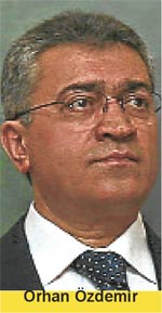 Düğmeye sınıf arkadaşı bastı