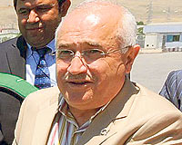 Pazarları televizyona siyasetçi çıkarmayın!