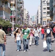 Hem tüketim hem borçlar büyüyor