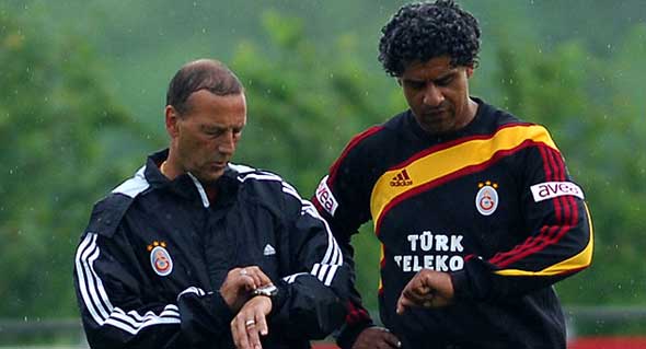 Neeskens'ten sitem gibi sözler