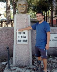 Okudu, okudu, okudu hademe oldu