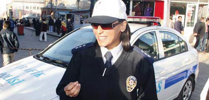 Emniyet amirine facebook cezası