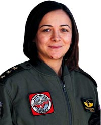 Şehit olan askerlere ilk duayı okuyorum