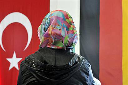 'Müslümanların ibadeti kısıtlanmalı'