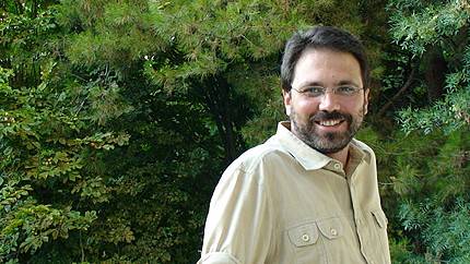 "Çocuğum hayatta kalsın diye kitap yazdım"