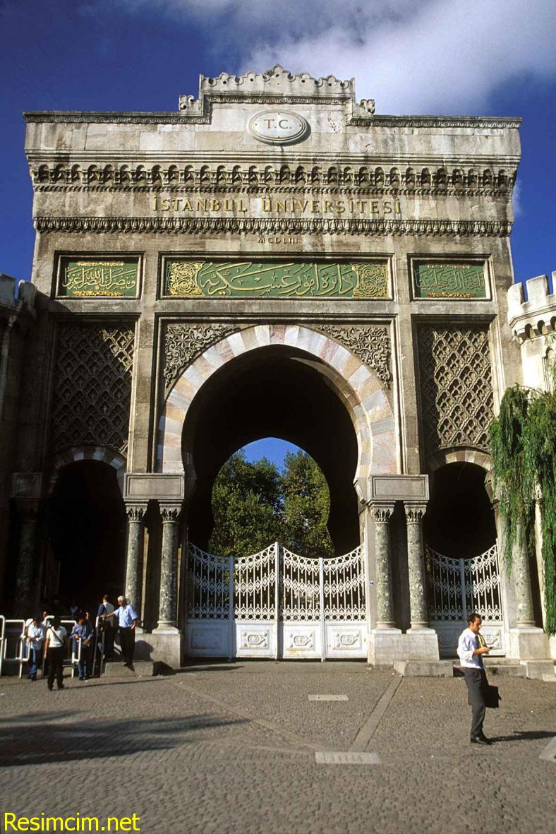 İ.Ü'de rektörlük yarışını kim kazandı?