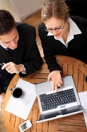 Memurun sorunları yüksek sesle dile getirmesi suç mu?