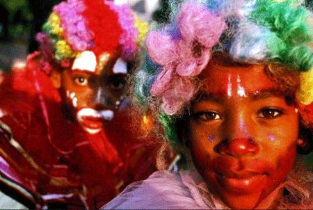 300 palyaço güldürme rekoru kırdı