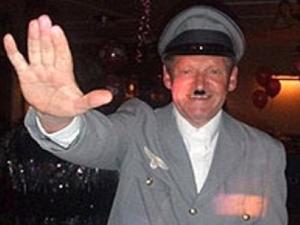 Bu üniforma başkanı işinden etti