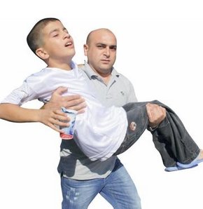 Yüzme havuzunda tuzruhu skandalı