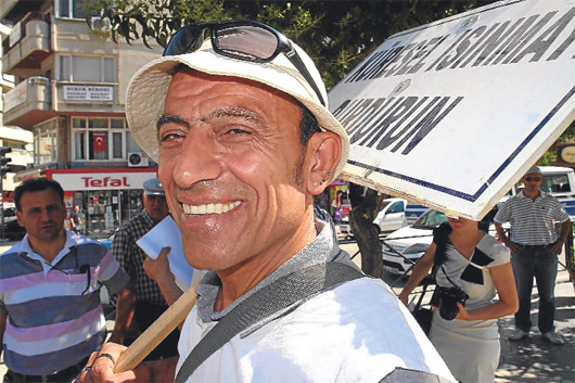 Öğretmene küpe sürgünü!