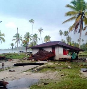 .Kül ve ateş yağıyor dalga insan yutuyor