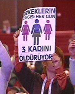 Kadınlardan Başbakan'a protesto