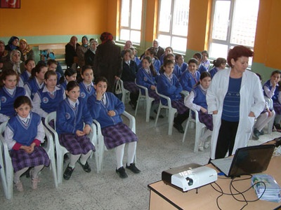 1 milyon öğrenciye ergenlik eğitimi