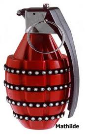 Öğrenci okula bombayla gelirse...