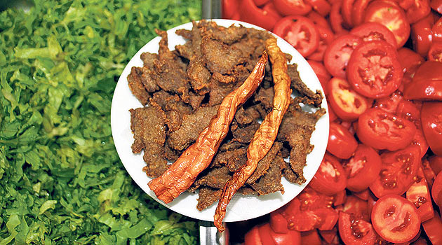 Edirneli ciğerciler, bayramda 5 ton ciğer kebap sattı