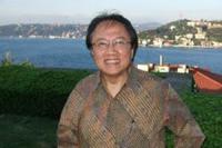 Türk okullarına destek isteyen D8 Genel Sekreteri, yıllık 5 bin dolar yardım sözü verdi