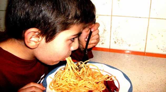 1 milyon öğrenci dengeli beslenmeyi öğreniyor