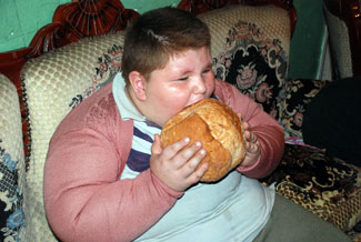 8 yaşında 100 kilo